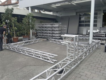 Modenschau Installation Dannenmann Weinstadt002